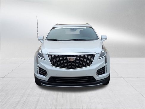 Certified 2023 Cadillac XT5 Premium Luxury image 2