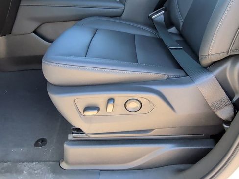 New 2026 Chevrolet Tahoe Z71 image 14