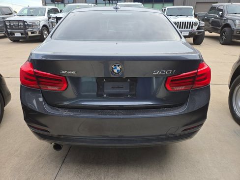 Used 2018 BMW 320i xDrive Sedan image 5