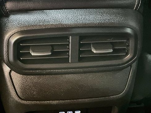 Used 2024 Honda Passport EX-L image 25