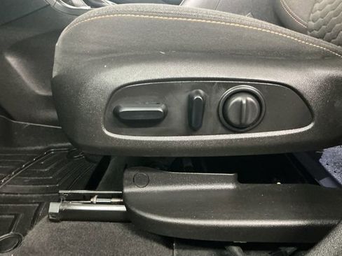 Used 2019 Chevrolet Equinox LT AWD/4WD image 18