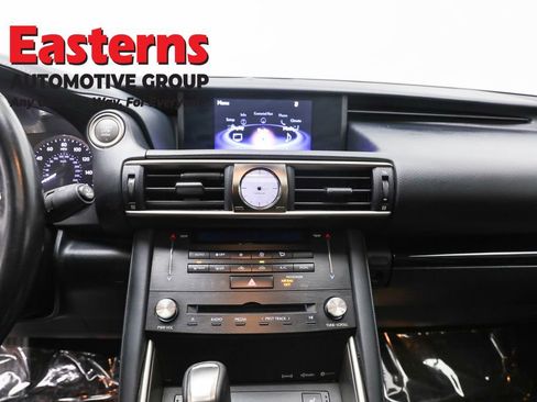 Used 2018 Lexus IS 300 AWD w/ Comfort Package image 12