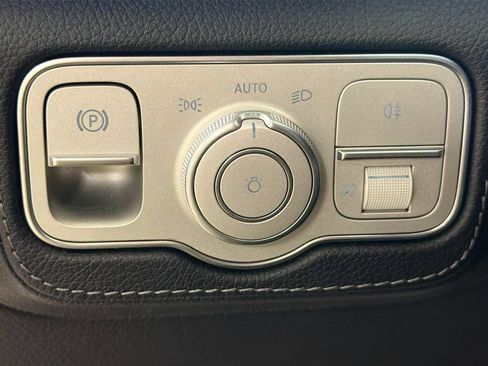 Certified 2024 Mercedes-Benz GLE 450 4MATIC image 11