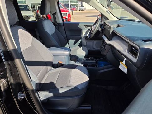 Used 2025 Ford Maverick XLT image 13