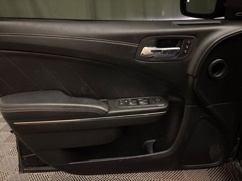 Used 2022 Dodge Charger SRT Hellcat w/ Harman/Kardon Audio Group image 9