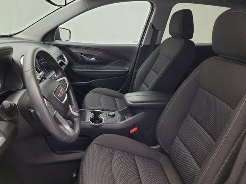 Used 2024 GMC Terrain SLE FWD image 17