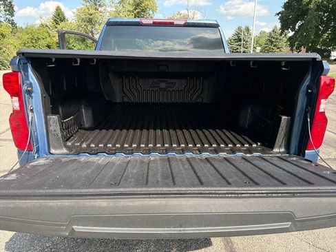 Used 2024 Chevrolet Silverado 1500 LT AWD/4WD image 29