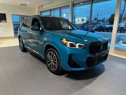 Certified 2025 BMW X1 xDrive28i w/ Technology Package image 1