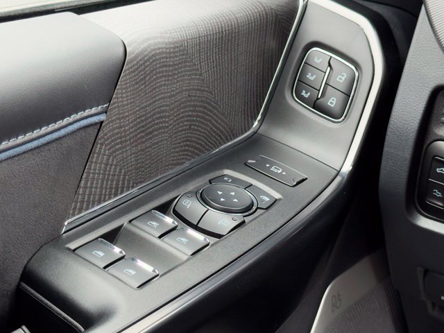 New 2025 Ford F450 Platinum AWD/4WD image 35