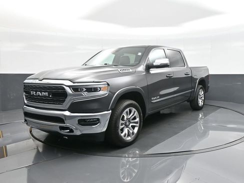 Used 2024 RAM 1500 Limited w/ Trailer Tow Group image 3