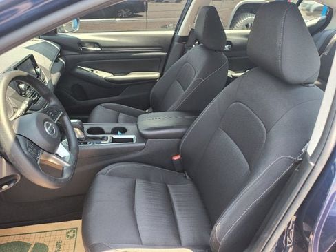 Used 2022 Nissan Altima 2.5 S FWD image 6