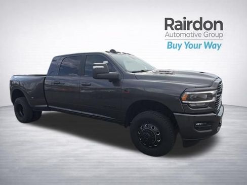Used 2023 RAM 3500 Laramie AWD/4WD image 1