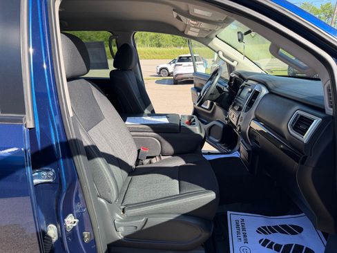 Used 2019 Nissan Titan SV AWD/4WD image 31