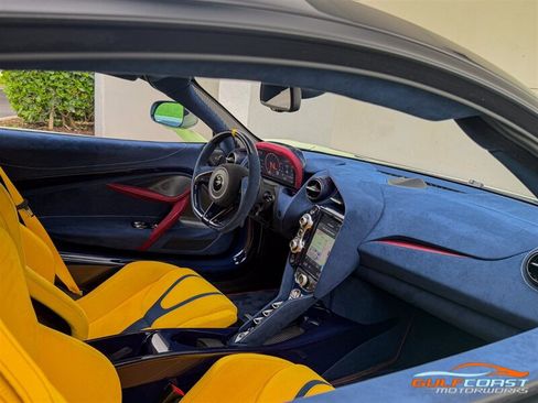 Used 2021 McLaren 765LT RWD image 30