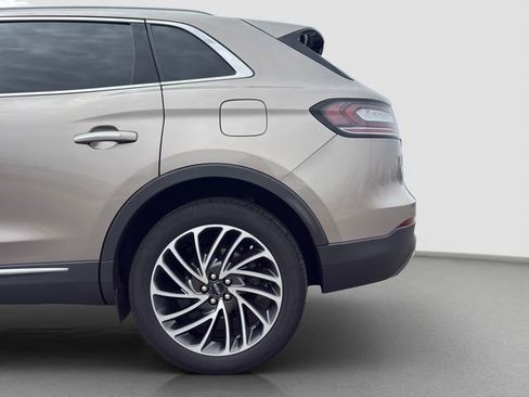 Used 2020 Lincoln Nautilus Reserve w/ Cargo Utility Package image 22