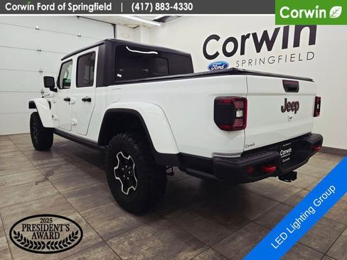 Used 2020 Jeep Gladiator Rubicon AWD/4WD image 3