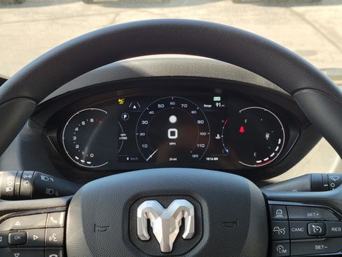 Used 2025 RAM ProMaster 3500 w/ Premium Convenience Group FWD image 9