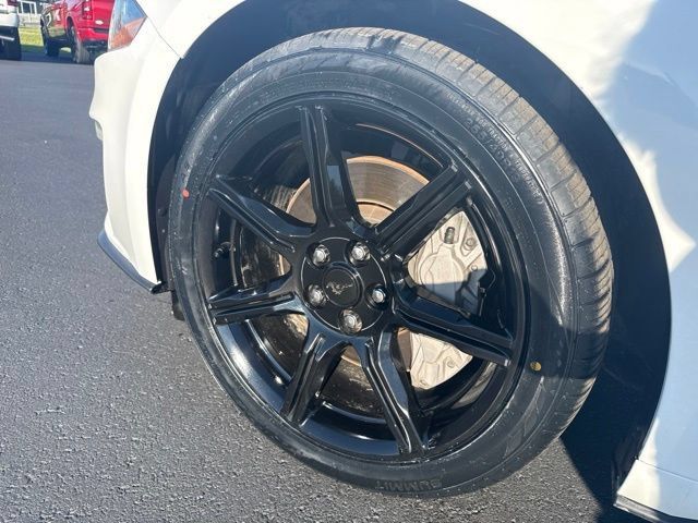Used 2020 Ford Mustang GT Premium w/ Black Accent Package RWD image 14