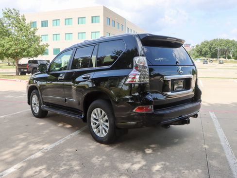 Used 2016 Lexus GX 460 w/ Premium Package AWD/4WD image 5