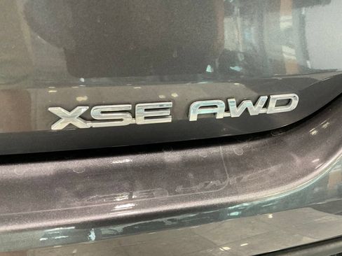 Used 2023 Toyota Highlander XSE AWD/4WD image 24