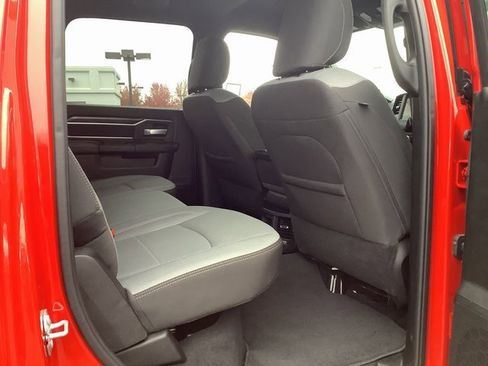 Used 2024 RAM 2500 Big Horn w/ Bed Utility Group image 31