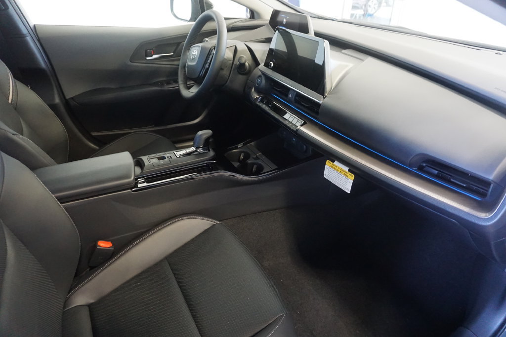 New 2027 Toyota Prius XLE AWD/4WD image 25