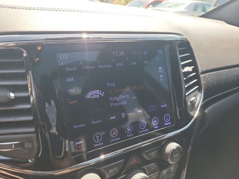 Used 2019 Jeep Grand Cherokee High Altitude AWD/4WD image 22