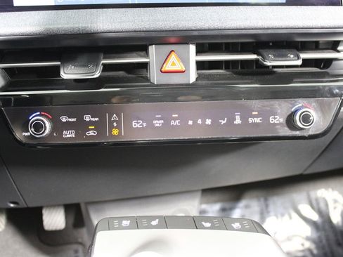 Used 2024 Kia EV6 Wind w/ Wind Technology Package image 17