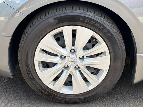 Used 2021 Nissan Sentra S FWD image 9