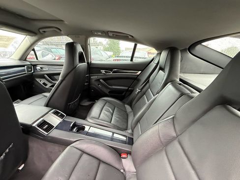 Used 2012 Porsche Panamera RWD image 12