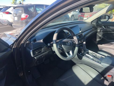 Used 2018 Honda Accord LX image 8