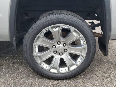 Used 2018 GMC Sierra 1500 Denali w/ Denali Ultimate Package AWD/4WD image 6