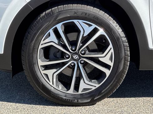Used 2019 Hyundai Santa Fe Limited image 24