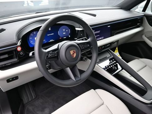 Certified 2025 Porsche Macan Electric RWD image 4
