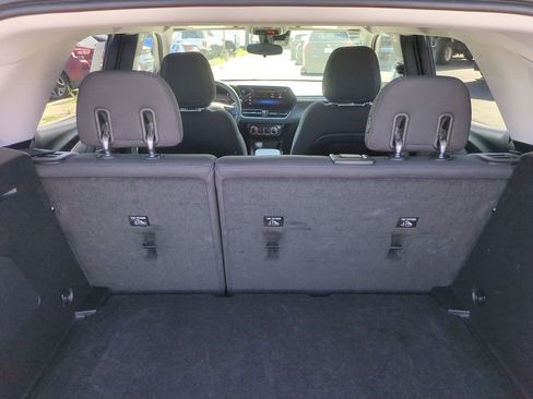 Used 2025 Chevrolet TrailBlazer LT AWD/4WD image 27