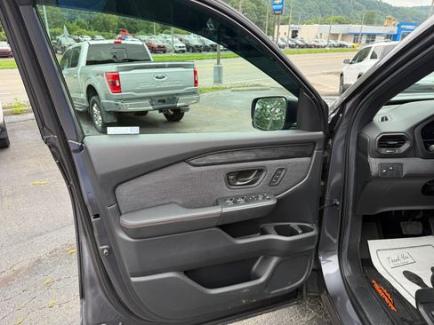 Used 2026 Honda Passport TrailSport image 10