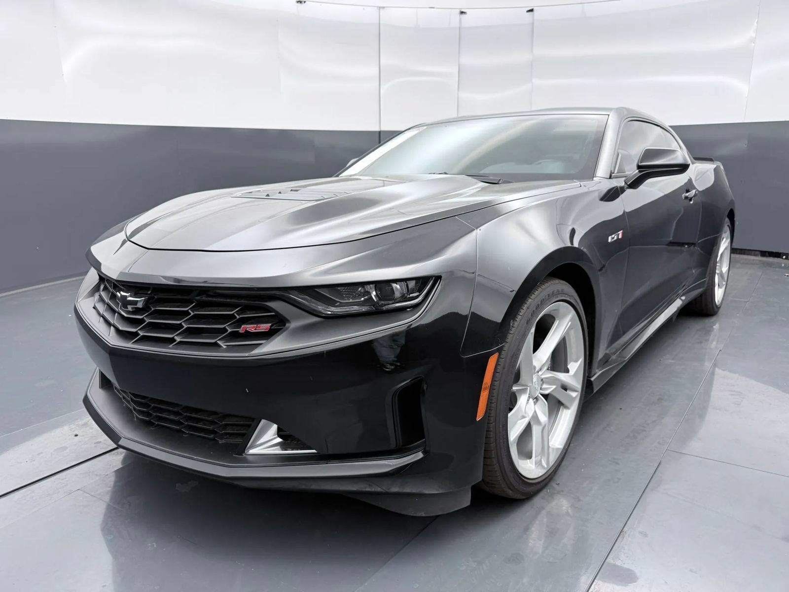 Used 2023 Chevrolet Camaro LT w/ LPO, Ground Effects Package RWD image 3