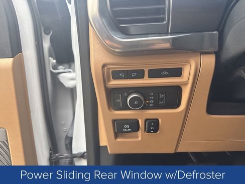 Used 2022 Ford F150 Lariat image 13