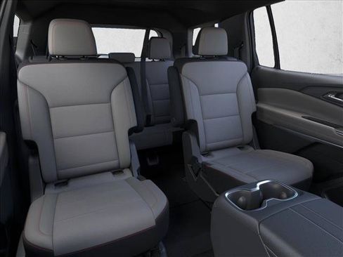 New 2026 Chevrolet Traverse LT w/ Sun and Wheel Package FWD image 17