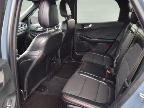 Certified 2023 Ford Escape ST-Line AWD/4WD image 8