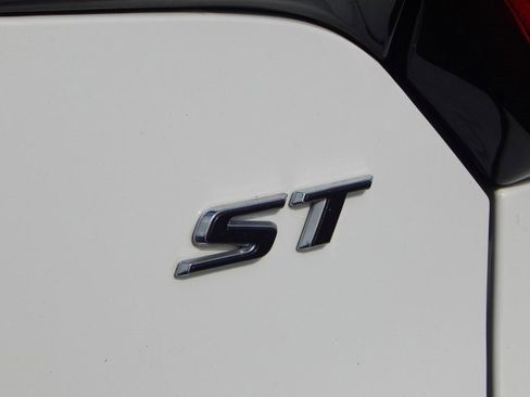 Used 2024 Buick Encore GX Sport Touring image 7