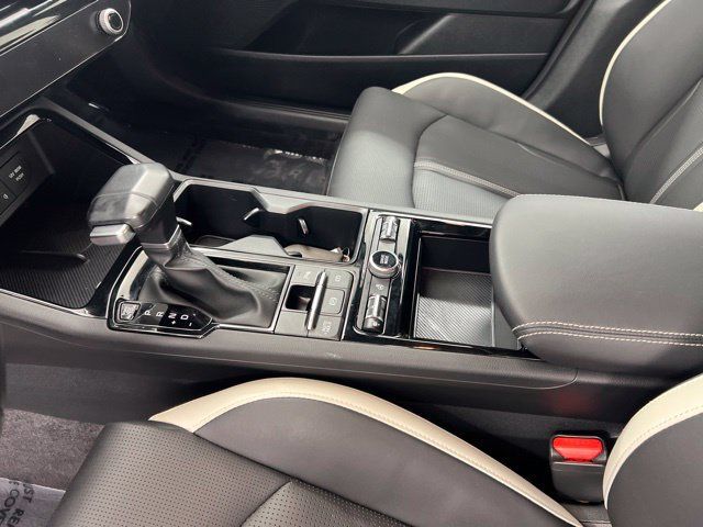 Used 2025 Kia K5 GT-Line AWD/4WD image 15