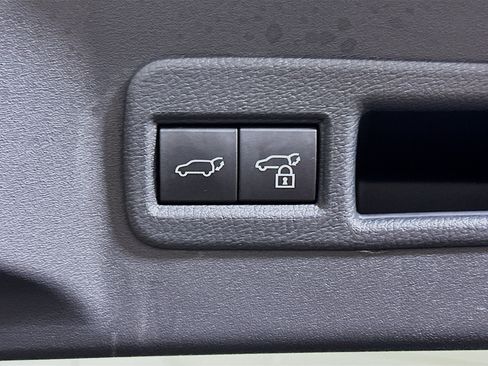 Used 2023 Subaru Solterra AWD image 30