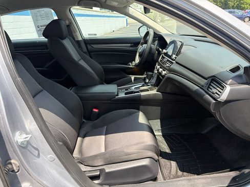 Certified 2022 Honda Accord LX image 23