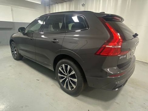 Used 2025 Volvo XC60 B5 Plus AWD/4WD image 2