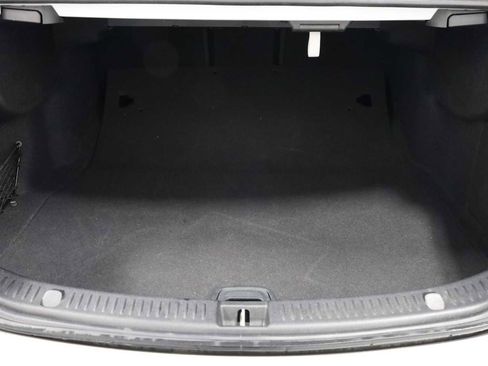 Used 2023 Mercedes-Benz E 350 4MATIC Sedan image 42