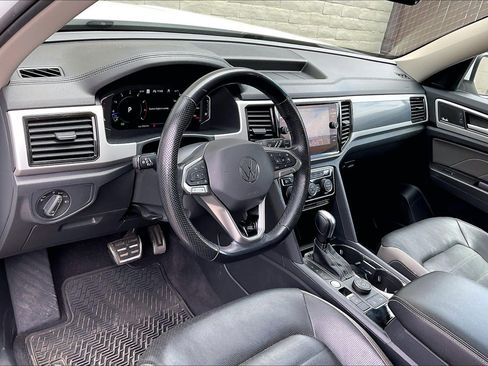 Certified 2022 Volkswagen Atlas SEL Premium AWD/4WD image 14