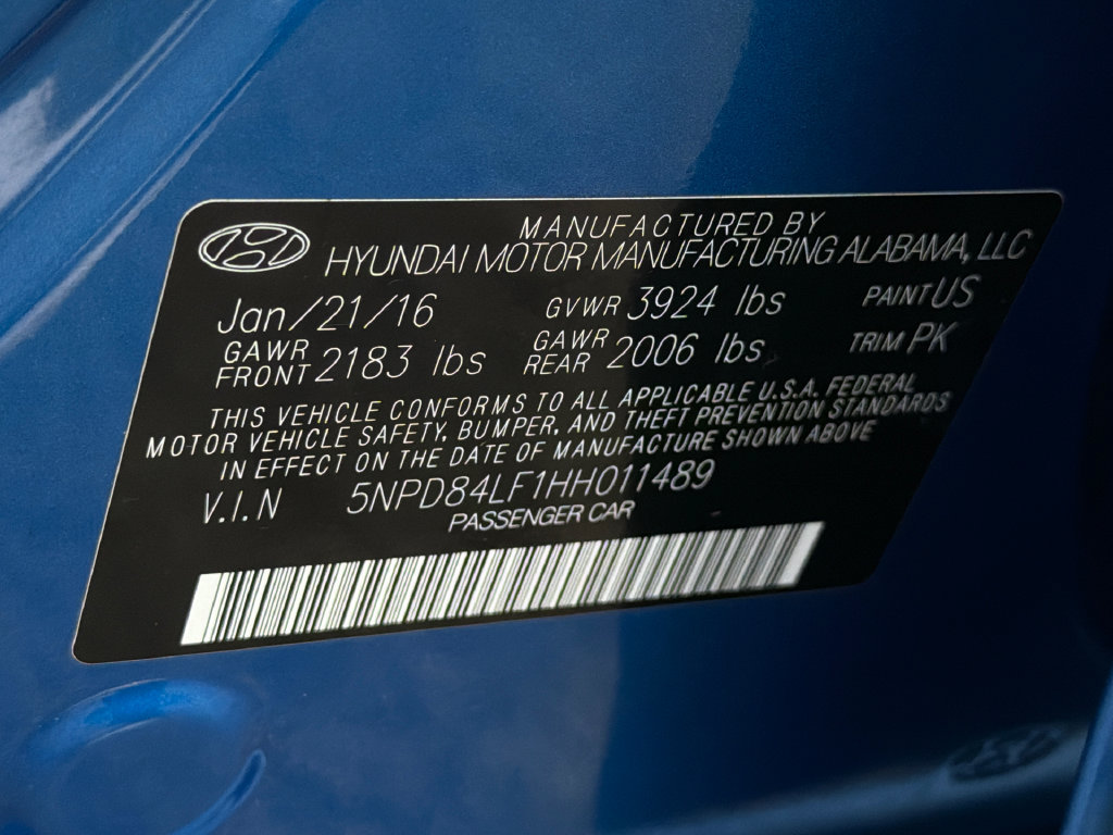 Used 2017 Hyundai Elantra Limited w/ Limited Tech Package 04 FWD image 16