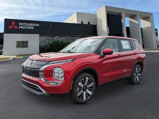 New 2025 Mitsubishi Outlander SE video 1