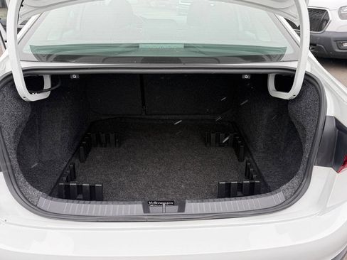 Used 2023 Volkswagen Jetta S image 36